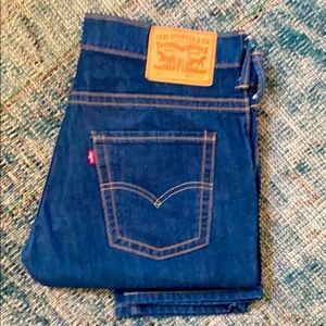 Levi’s 511. Pristine pre-worn condition.  34x32